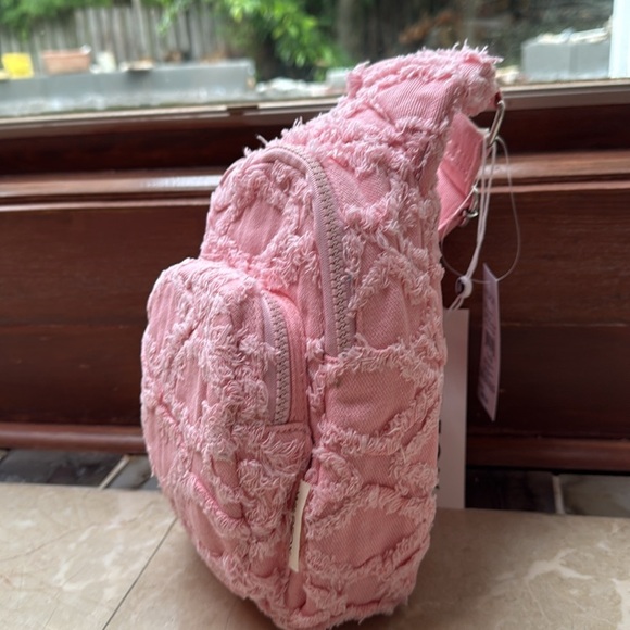 🆕 Wildfox Pink or Black textured denim crossover - Picture 2 of 4